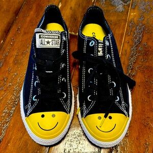 Converse Happy Shoes